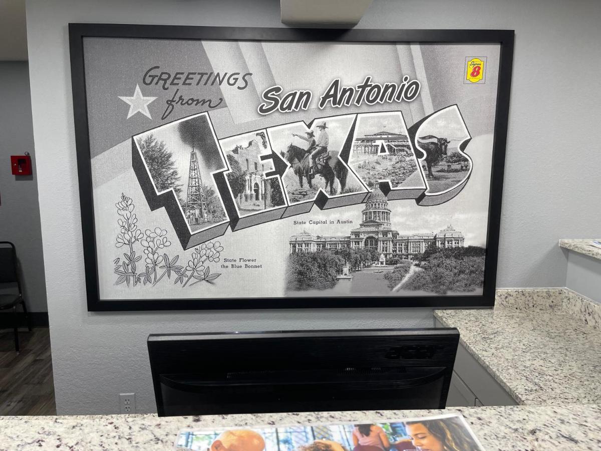 Super 8 By Wyndham San Antonio Downtown Ne Hotel Bagian luar foto