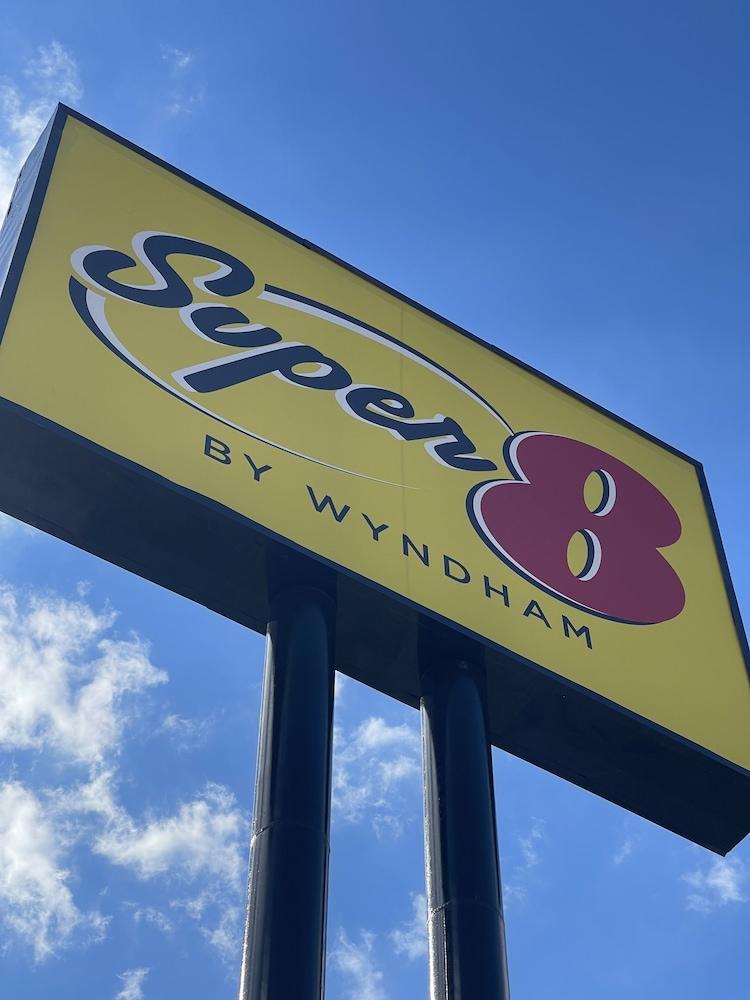 Super 8 By Wyndham San Antonio Downtown Ne Hotel Bagian luar foto
