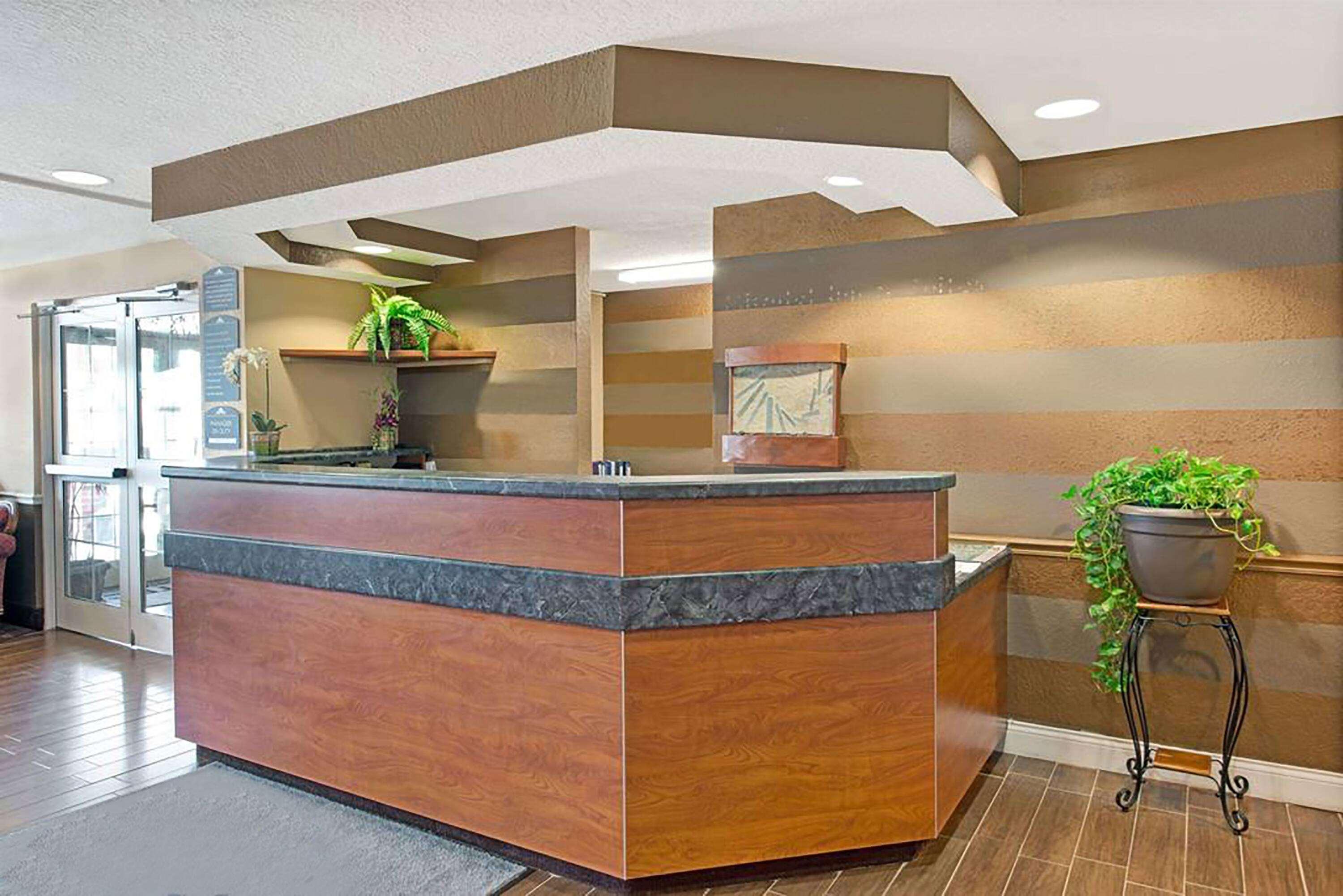 Super 8 By Wyndham San Antonio Downtown Ne Hotel Bagian luar foto